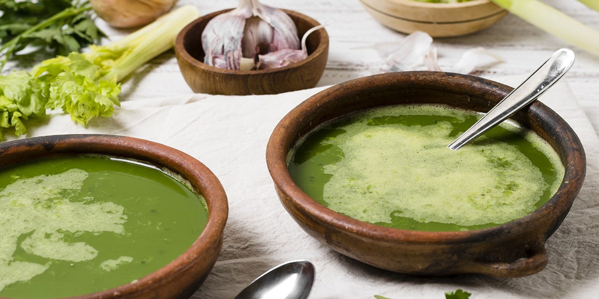 soup-bowls-with-garlic-parsley-min-min